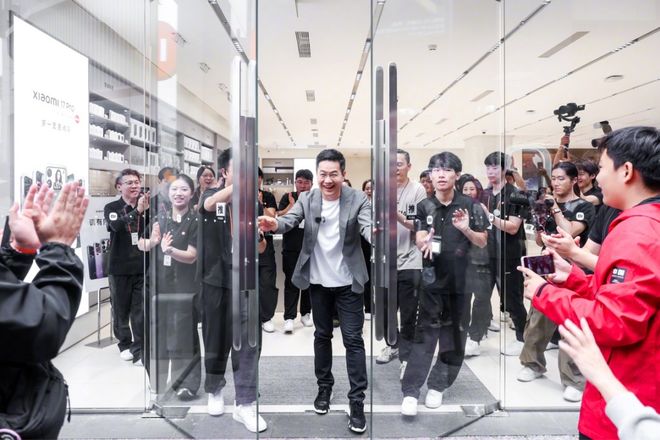 a 研发机器人项目;国内发布「脑机接口标准」 极客早知道ky开元棋牌小米17开售5分钟破国产机销售纪录;Met(图2) a 研发机器人项目;国内发布「脑机接口标准」 极客早知道ky开元棋牌小米17开售5分钟破国产机销售纪录;Met(图2)